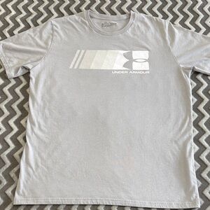 Under Armour Light Gray Short Sleeve Tee